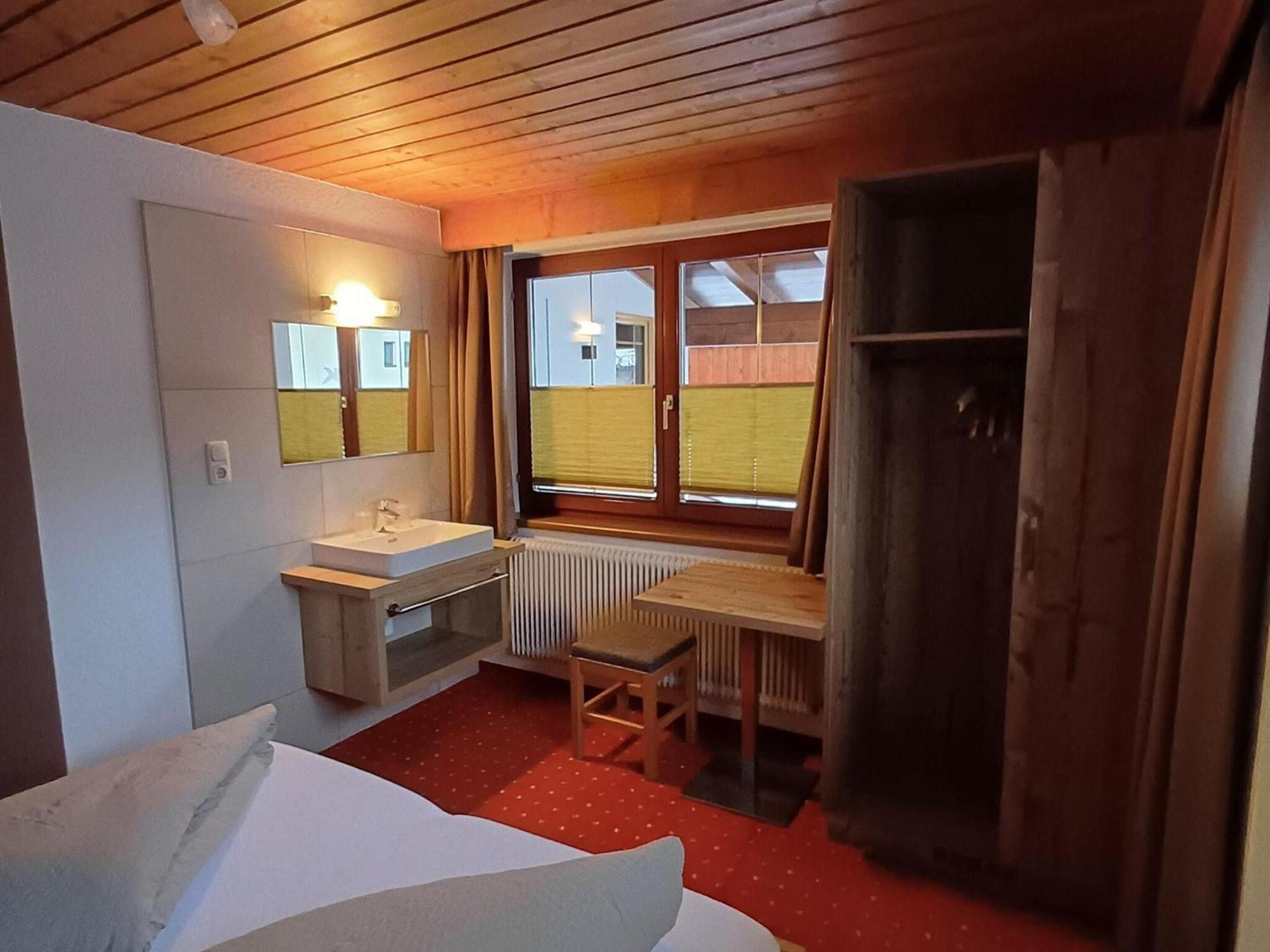 Modern Apartment In Langenfeld Near Ski Area Екстер'єр фото