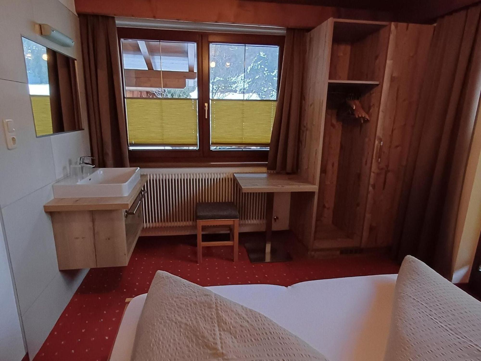 Modern Apartment In Langenfeld Near Ski Area Екстер'єр фото